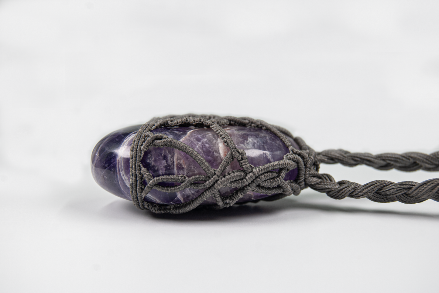 Crown Awakening Amethyst Necklace – Unique Handmade Macramé Pendant