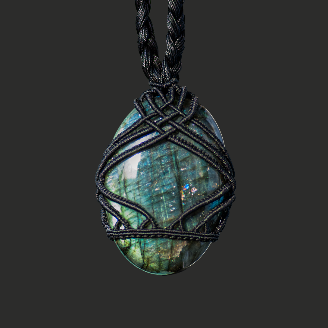Dreamwalker Labradorite Necklace – Handmade Third Eye Chakra Pendant
